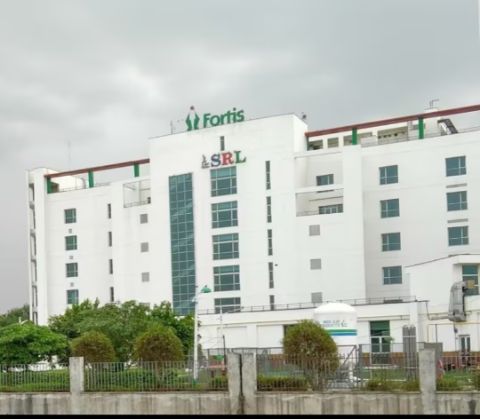 Fortis Hospital, Shalimar Bagh, Delhi